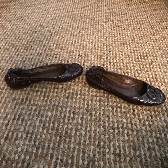 Tory Burch Reva crocs embossed patent leather flat - Picture 2 of 15